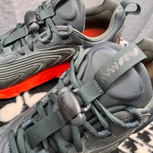 %Men Nike Air Max 270 React ENG Size 8 Dark Smoke Gray Crimson / A 23